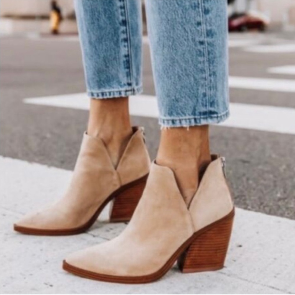 Vince Camuto Gigietta Suede Block Heel Western Cowboy Ankle Boots BrownTan s 9.5 - Picture 12 of 12